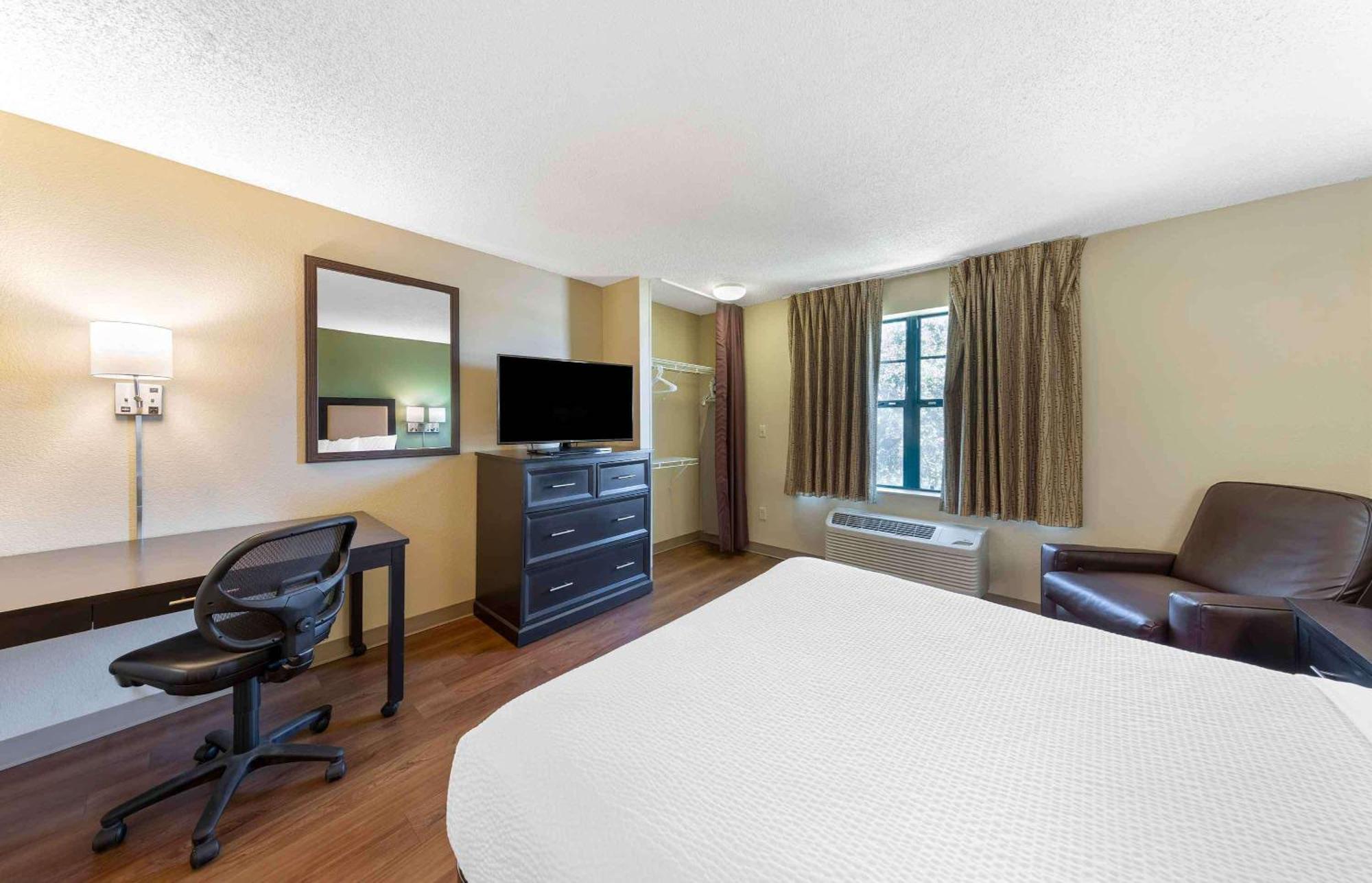 Extended Stay America Select Suites - Atlanta - Cumberland Mall Smyrna Eksteriør bilde