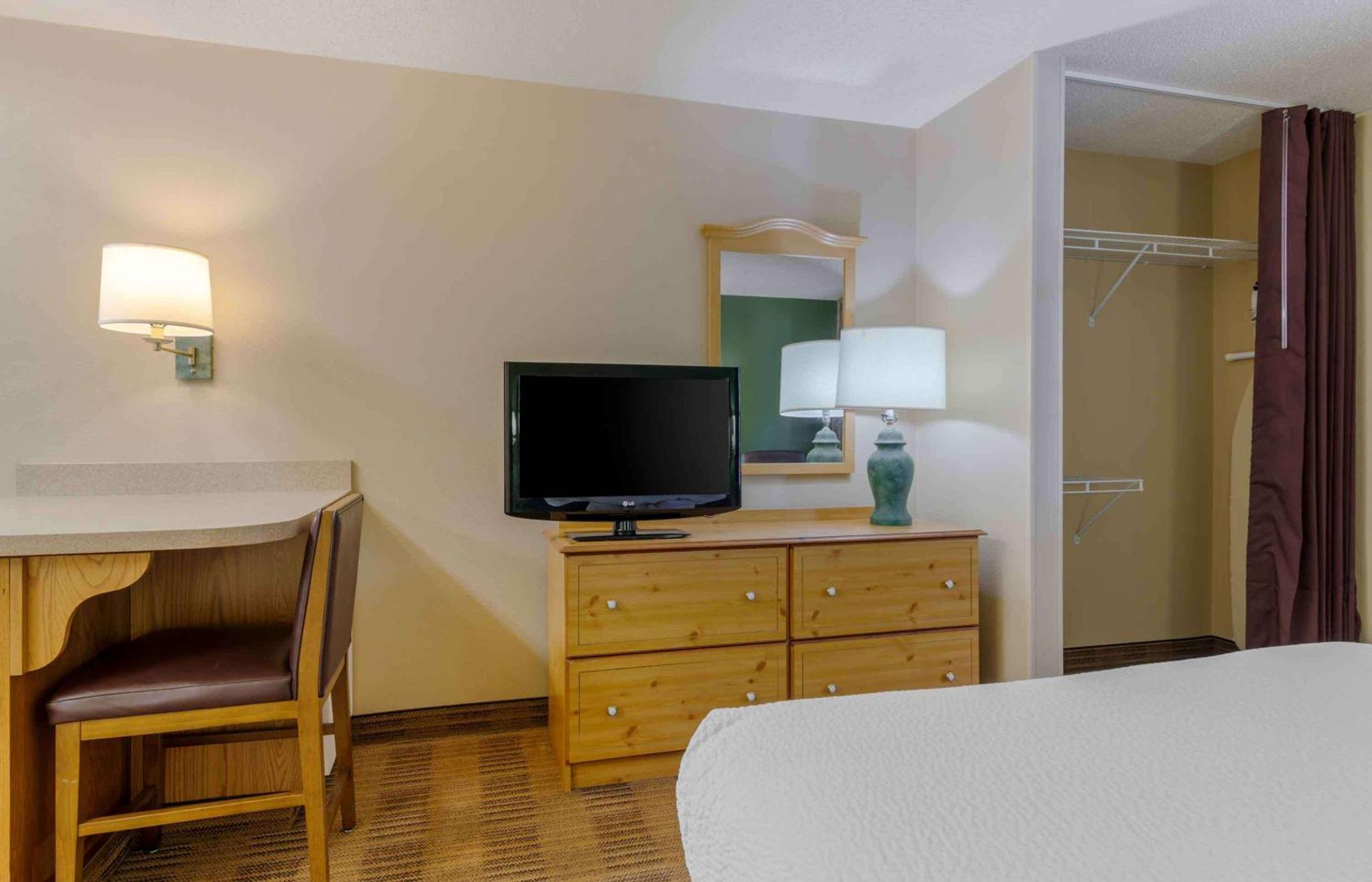 Extended Stay America Select Suites - Atlanta - Cumberland Mall Smyrna Eksteriør bilde