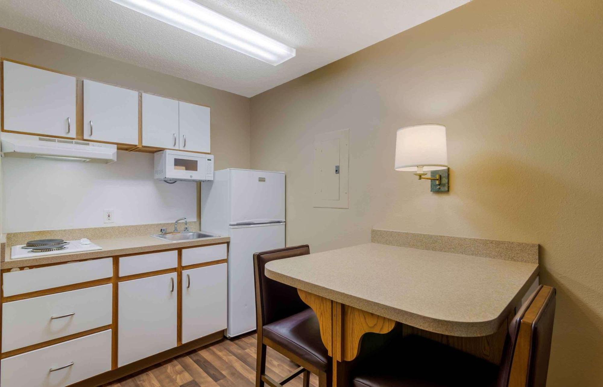 Extended Stay America Select Suites - Atlanta - Cumberland Mall Smyrna Eksteriør bilde